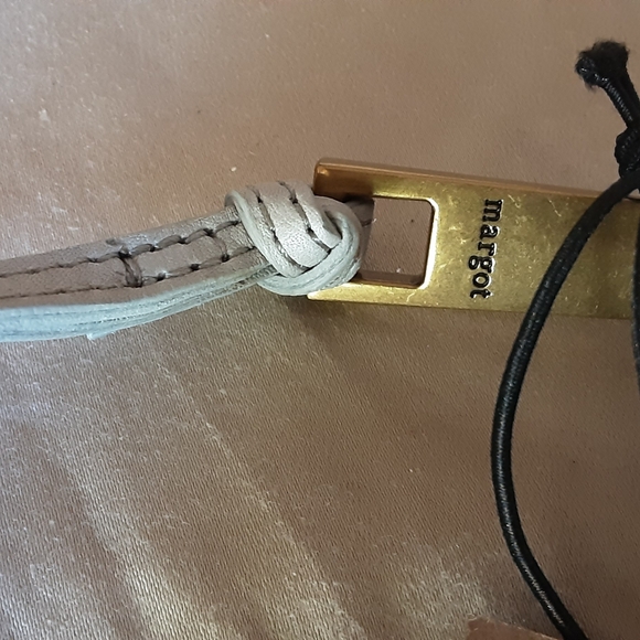 NWT Margo Leather Wristlet Wallet - Picture 10 of 14